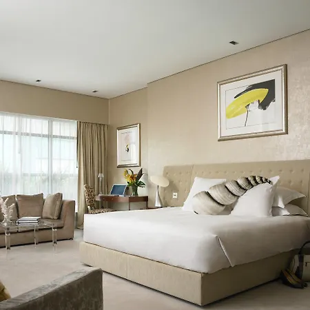 The G & Hotel