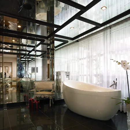 Hotel The G & 5*